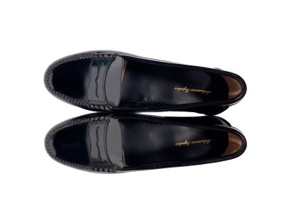 Zapato castellano con antifaz color negro