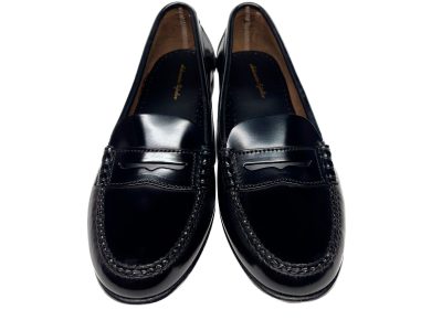 Zapato castellano con antifaz color negro