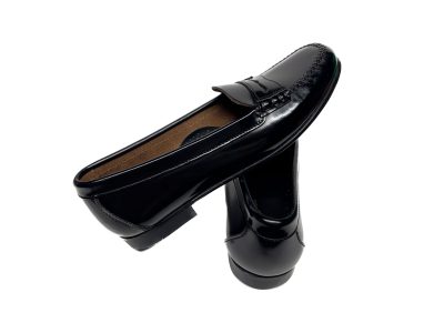 Zapato castellano con antifaz color negro