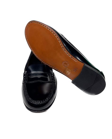 Zapato castellano con antifaz color negro